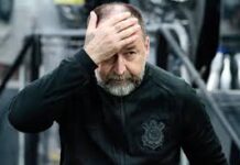 Sócios do Corinthians decidirão neste sábado (9) o futuro de Augusto Melo no clube
